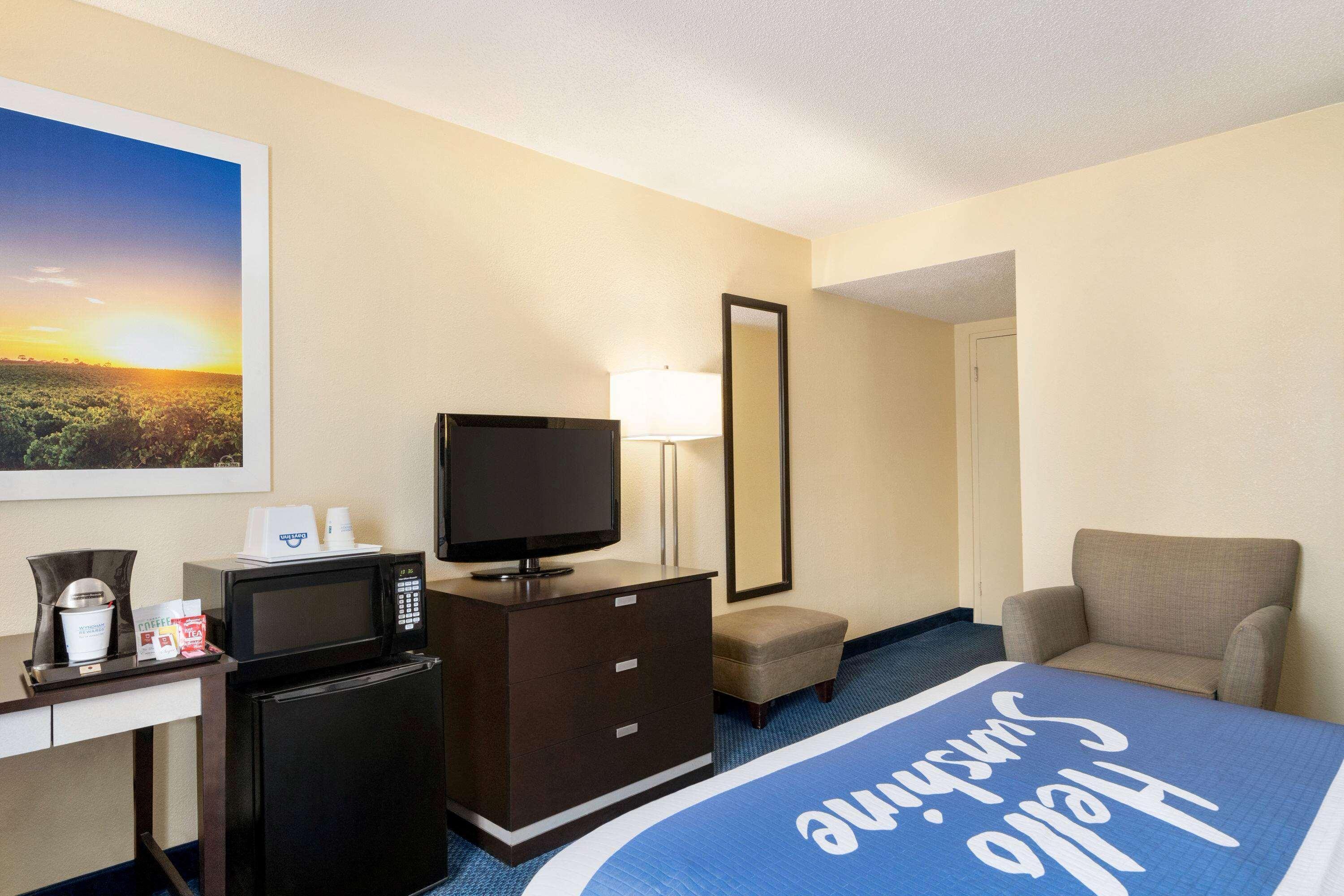 Days Inn By Wyndham Auburn/Finger Lakes Region Kültér fotó