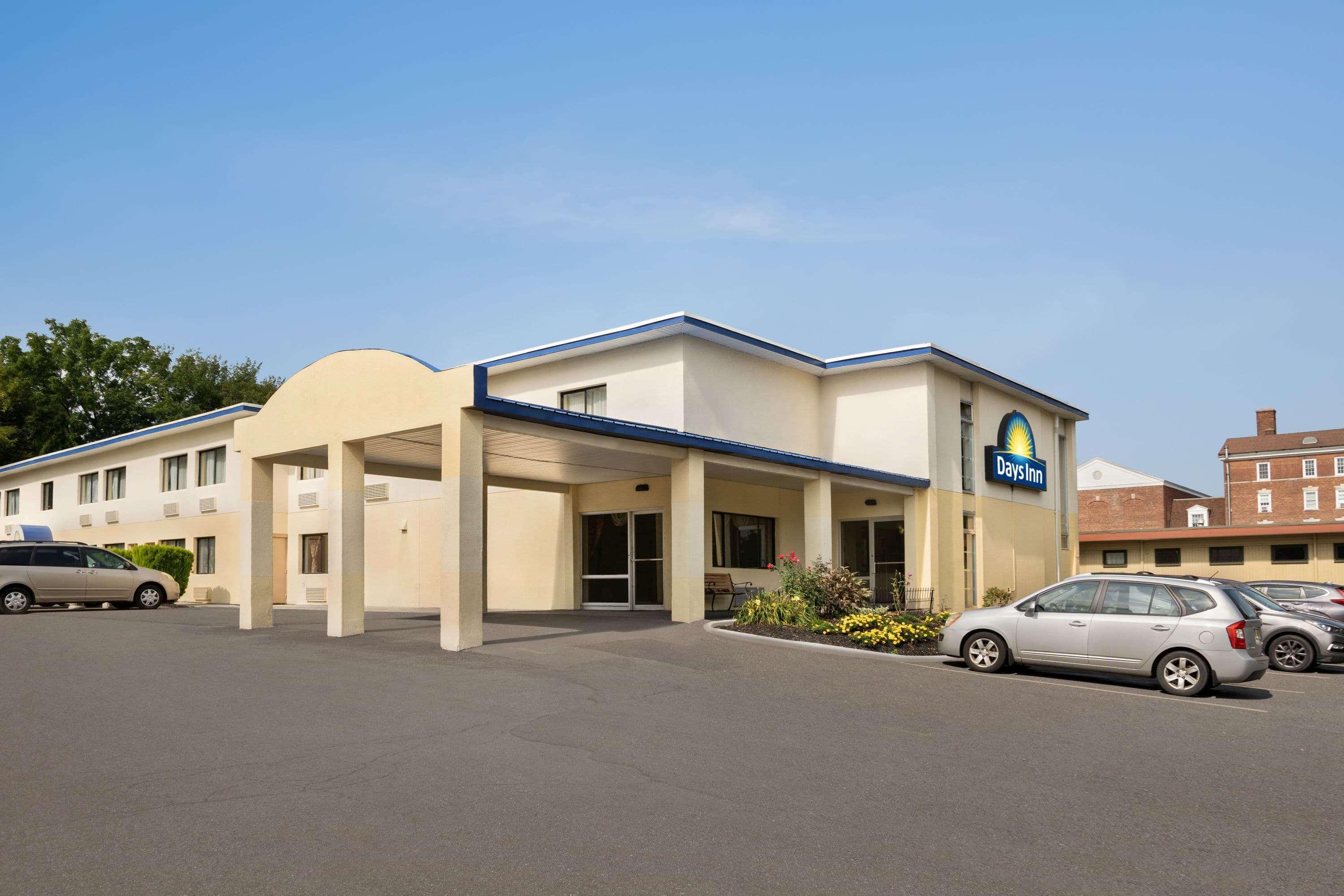 Days Inn By Wyndham Auburn/Finger Lakes Region Kültér fotó