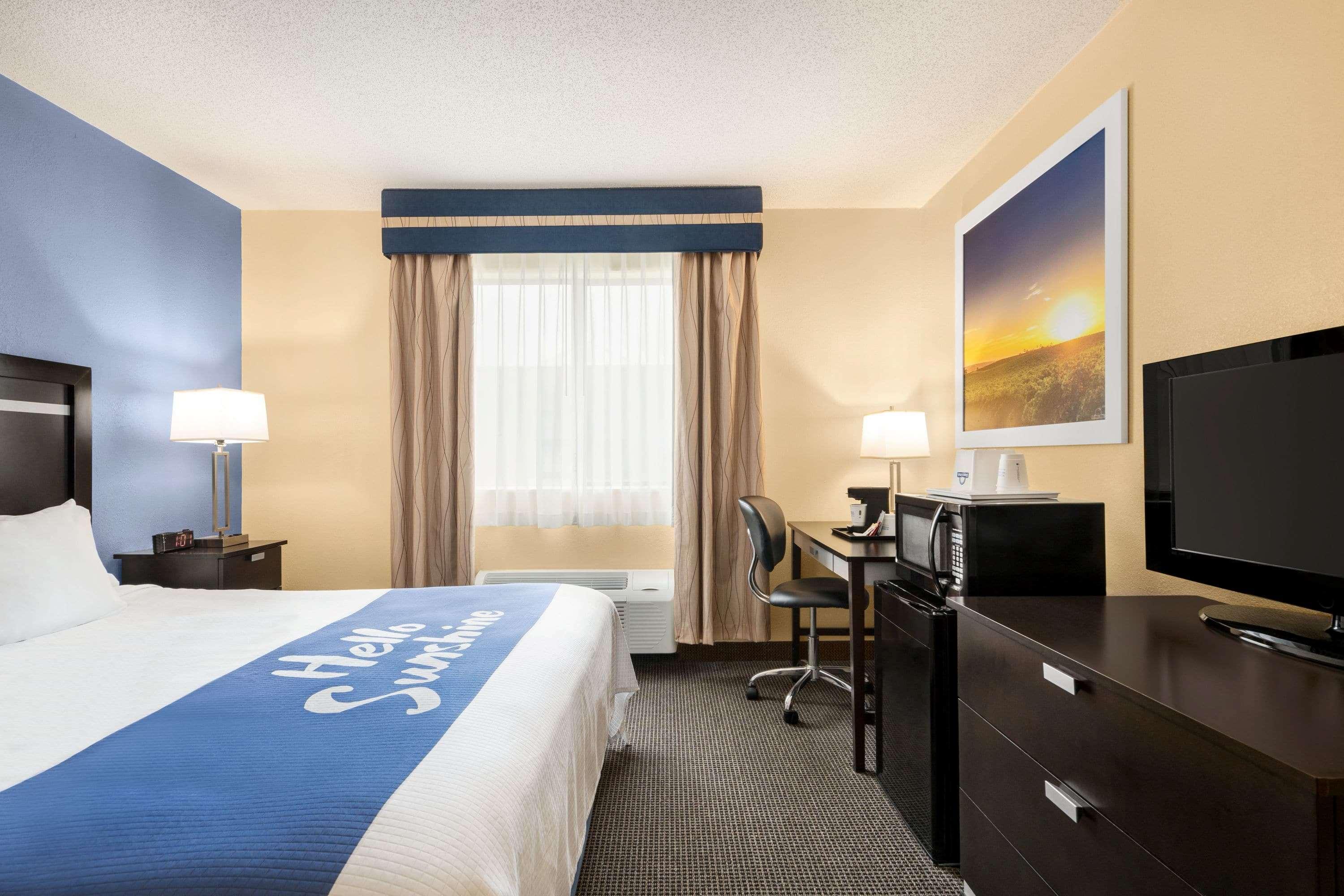 Days Inn By Wyndham Auburn/Finger Lakes Region Kültér fotó